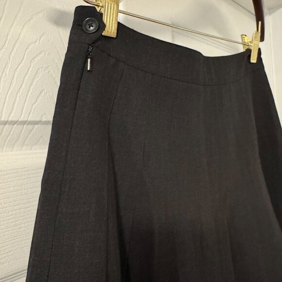 Talula Grey Pleated Mini Skirt - Size 6 - Picture 5 of 5
